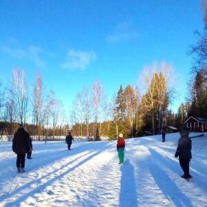Leiltä saa voimia arkeen. Talvista ulkoilua